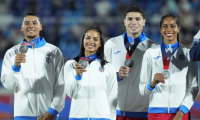Equipo de Puerto Rico en relevo mixto 4x400